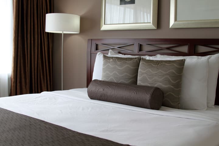Red Lion Inn and Suites