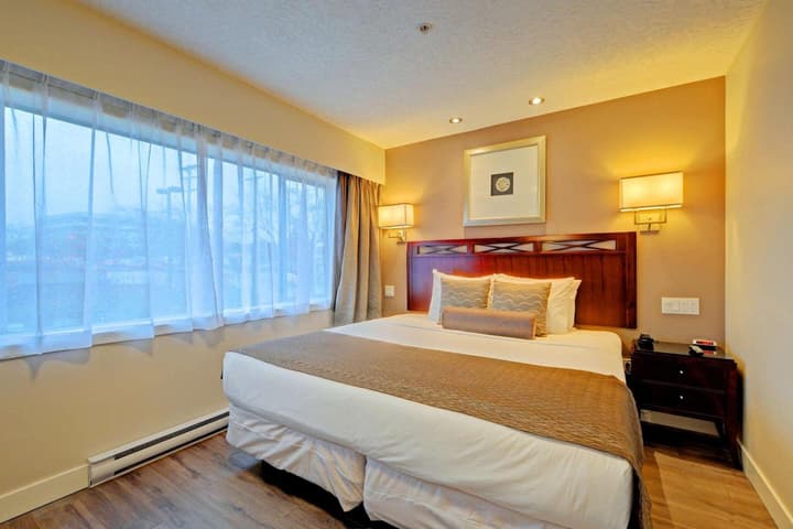 Red Lion Inn and Suites