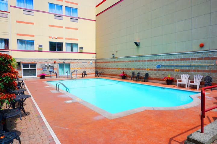 Red Lion Inn and Suites