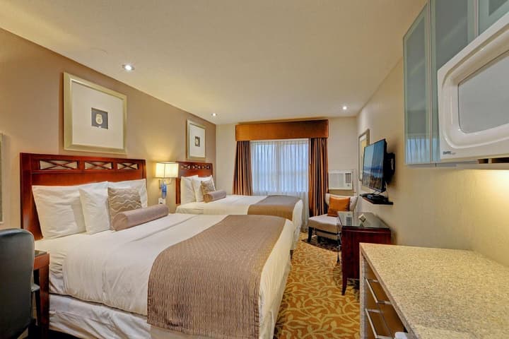 Red Lion Inn and Suites