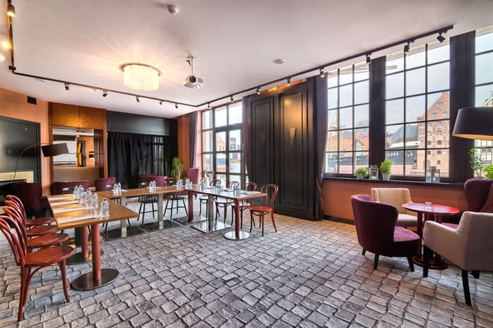 Hanza Hotel