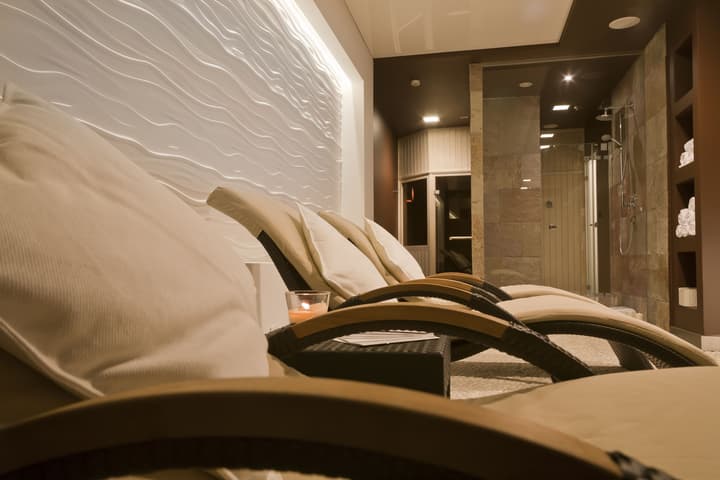 Hanza Hotel