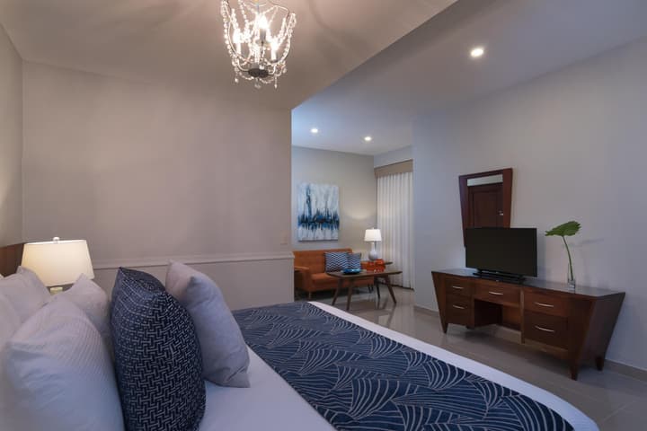 Hodelpa Caribe Colonial