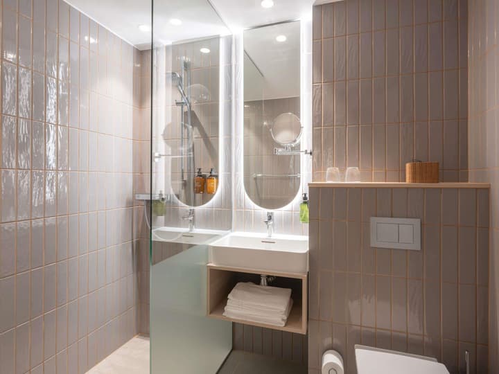 Oru Hub Hotel Tallinn - Handwritten Collection