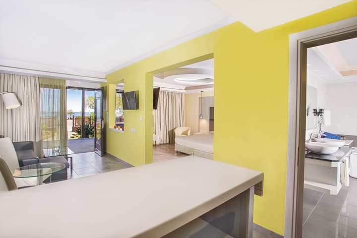 Atlantis Hotel