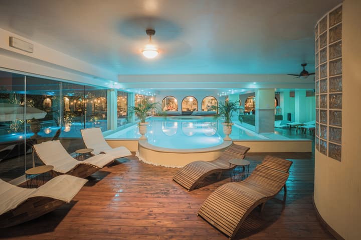 Admiral Hotel Villa Erme