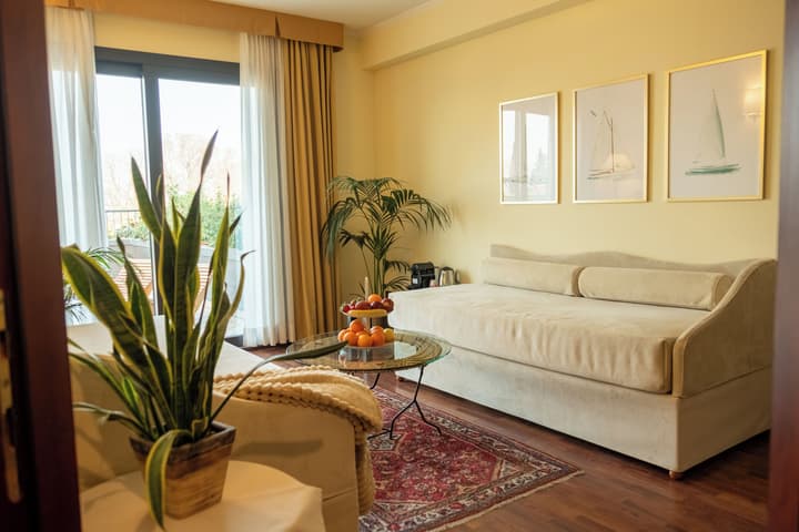 Admiral Hotel Villa Erme