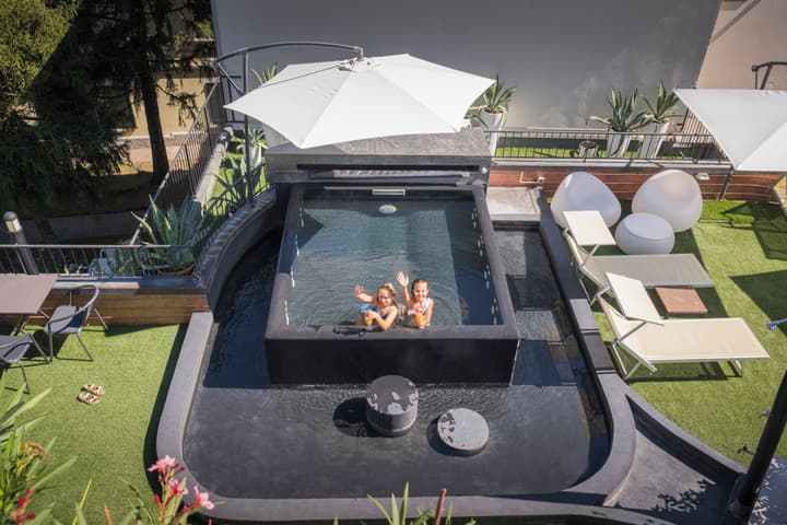 Admiral Hotel Villa Erme