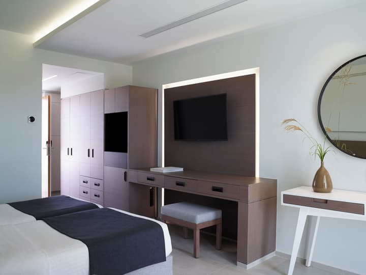Neptune Luxury Resort