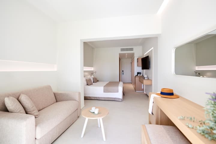 Neptune Luxury Resort