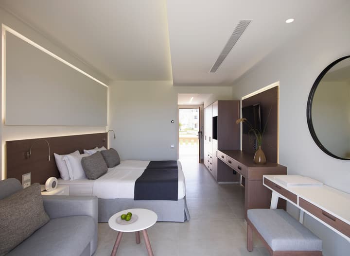 Neptune Luxury Resort