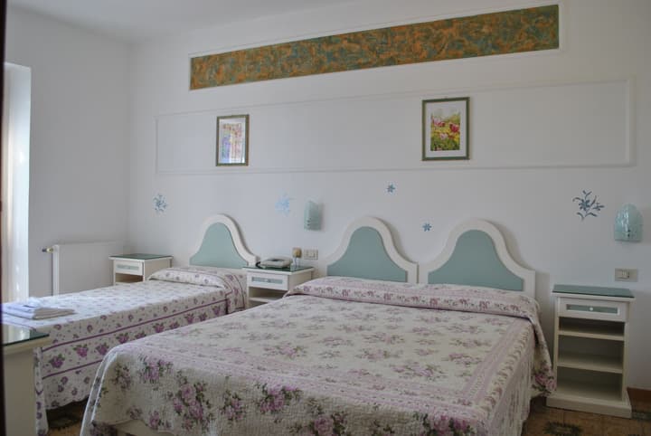 Hotel Ristorante Borgo La Tana