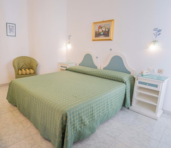 Hotel Ristorante Borgo La Tana