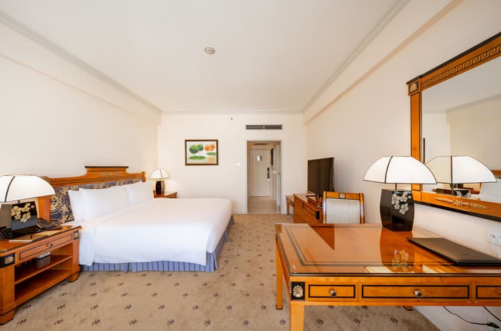 Lotte Hotel Saigon