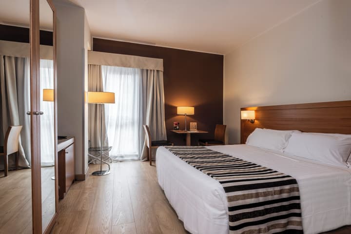 Sardegna Hotel, Suites & Restaurant