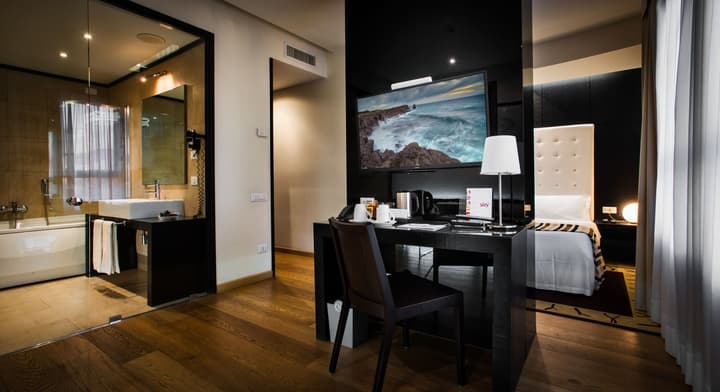 Sardegna Hotel, Suites & Restaurant