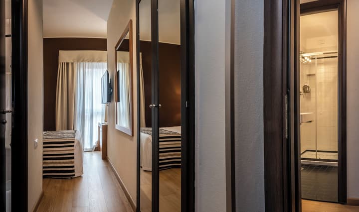 Sardegna Hotel, Suites & Restaurant