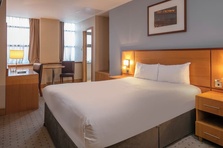 The Crown London, WorldHotels Distinctive