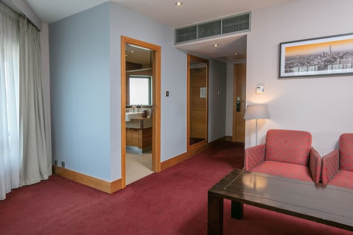 The Crown London, WorldHotels Distinctive