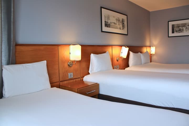 The Crown London, WorldHotels Distinctive