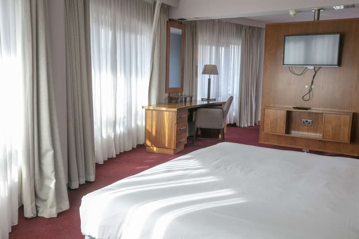 The Crown London, WorldHotels Distinctive