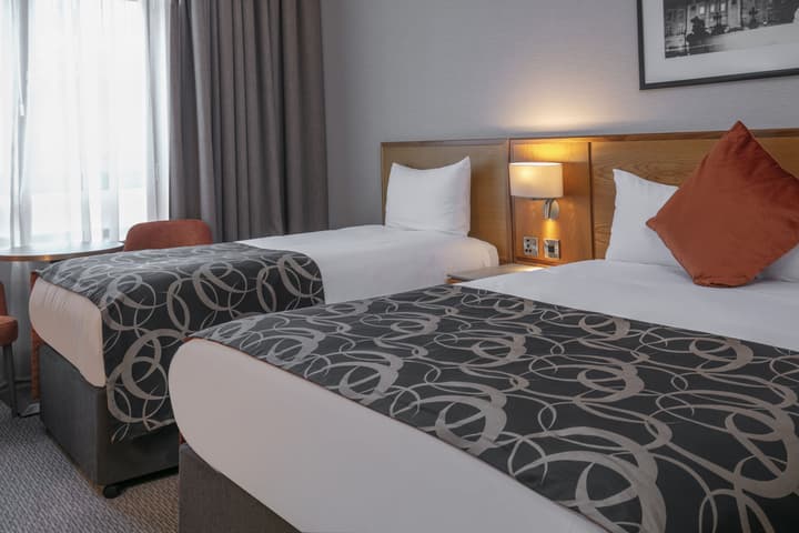 The Crown London, WorldHotels Distinctive