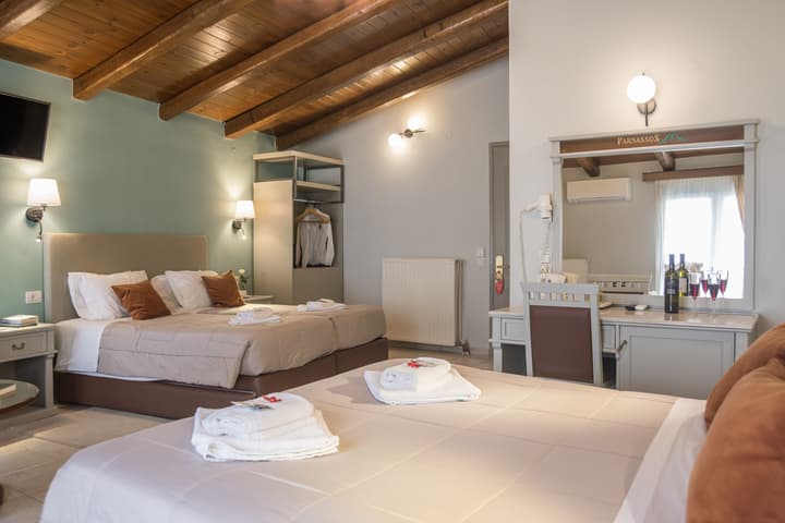 Parnassos Delphi Hotel