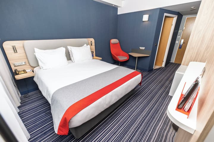 Holiday Inn Express Geneva Airport by IHG