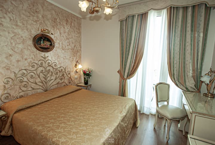 Viktoria Palace Hotel