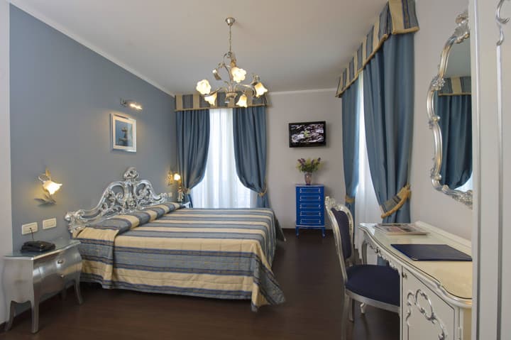 Viktoria Palace Hotel