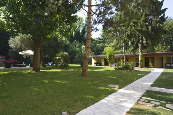 Viktoria Palace Hotel