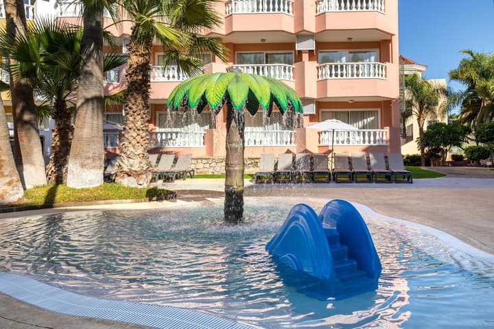 Servatur Isora Suites