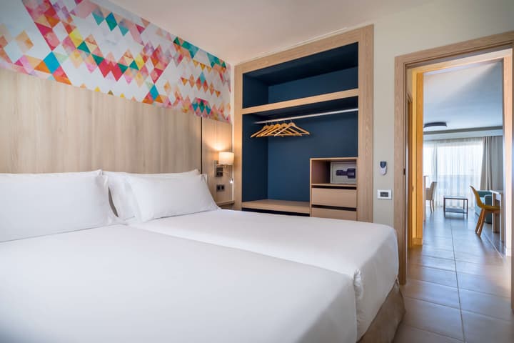 Servatur Isora Suites