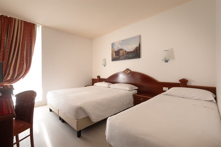Noventa Hotel