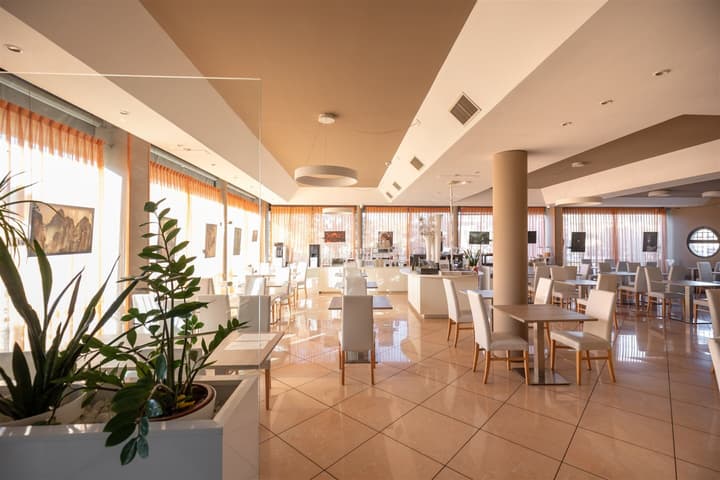 Noventa Hotel