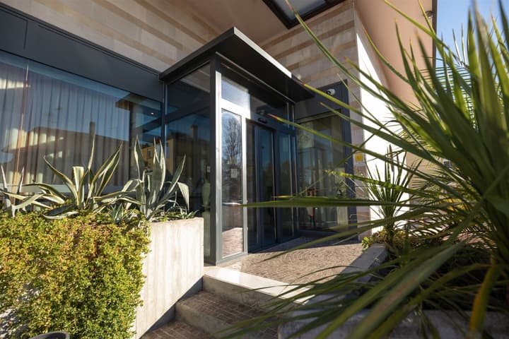 Noventa Hotel