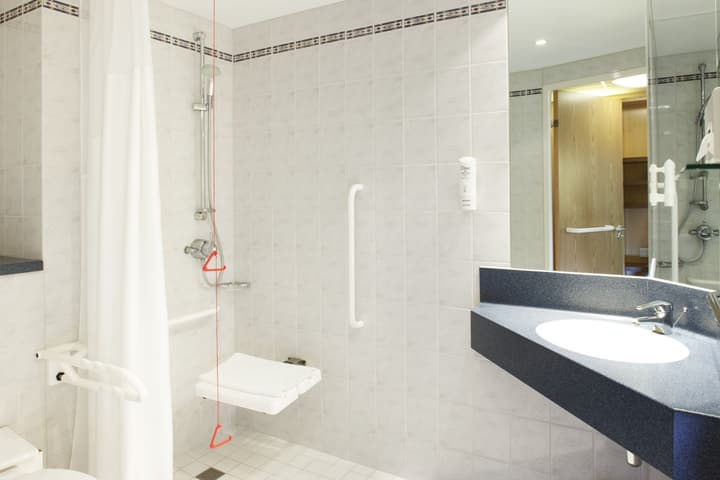 Holiday Inn Express London - Park Royal by IHG