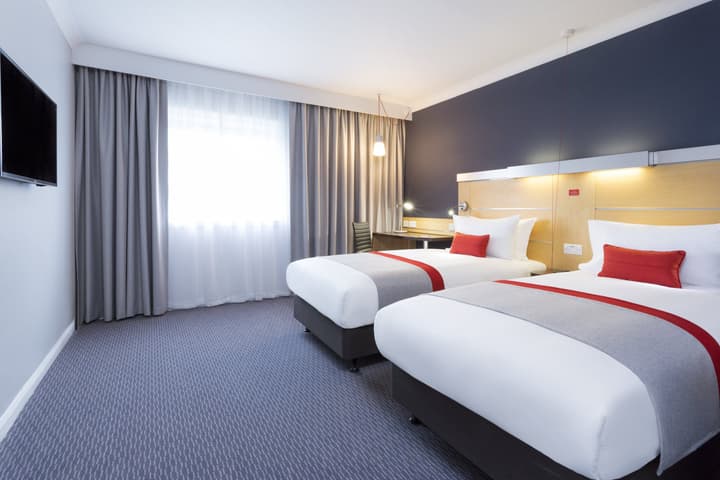 Holiday Inn Express London - Park Royal by IHG