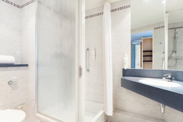 Holiday Inn Express London - Park Royal by IHG