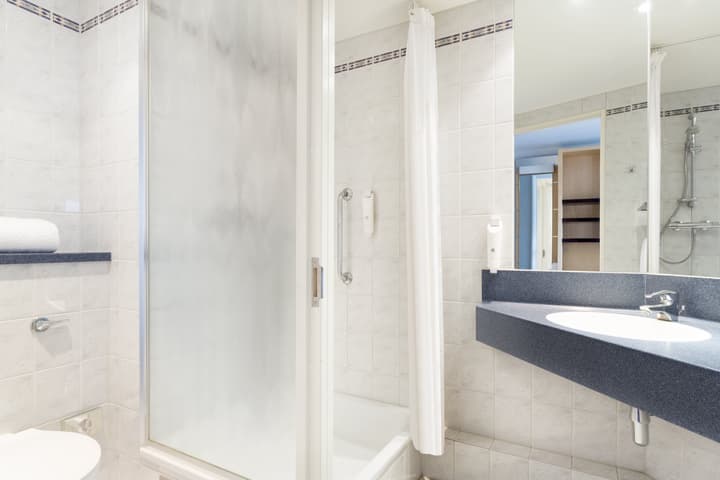 Holiday Inn Express London - Park Royal by IHG