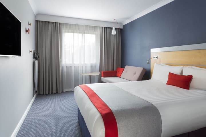Holiday Inn Express London - Park Royal by IHG