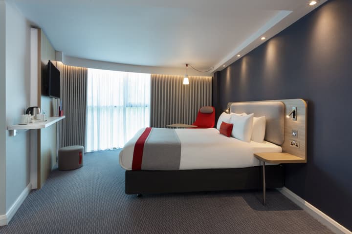 Holiday Inn Express London - Park Royal by IHG