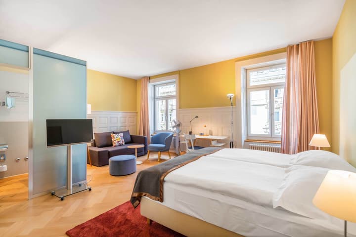 Alma Hotel - Boutique hideaway by the lake with rooftop and ladies-only wellness