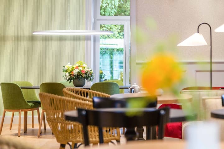 Alma Hotel - Boutique hideaway by the lake with rooftop and ladies-only wellness