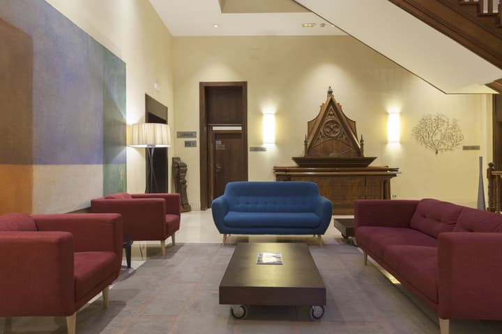 URH Palacio de Oriol Hotel
