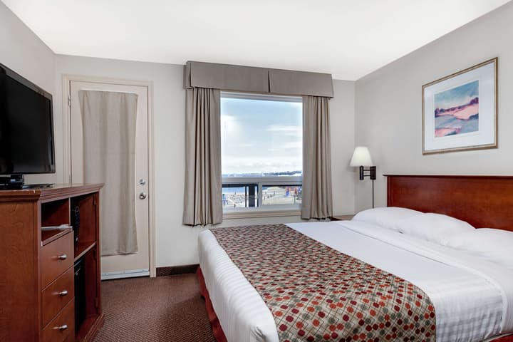 Super 8 by Wyndham Caraquet