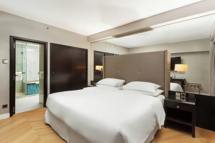 Sheraton Bucharest Hotel