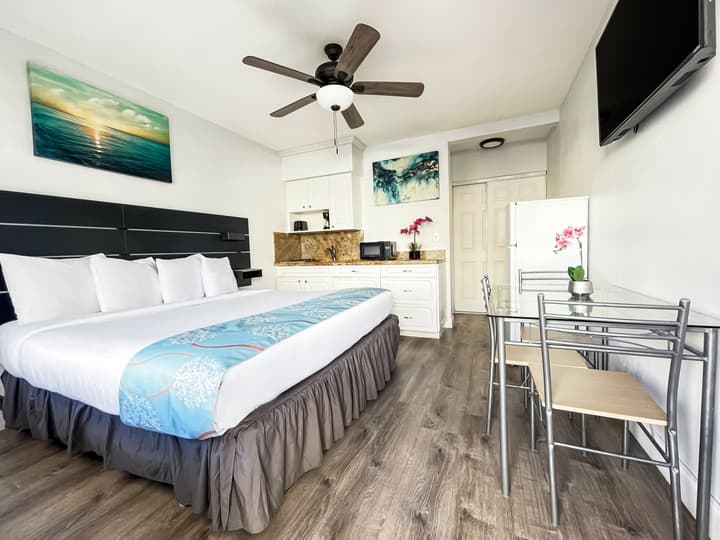 Silver Spray Motel