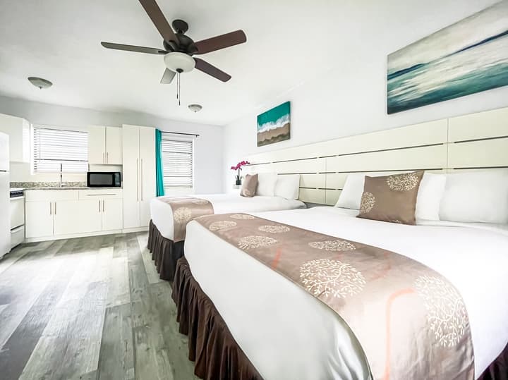 Silver Spray Motel