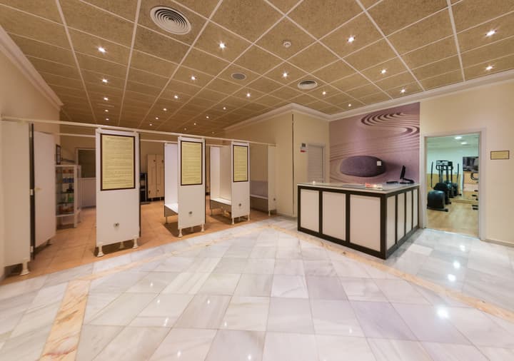 Hotel ILUNION Les Corts Spa